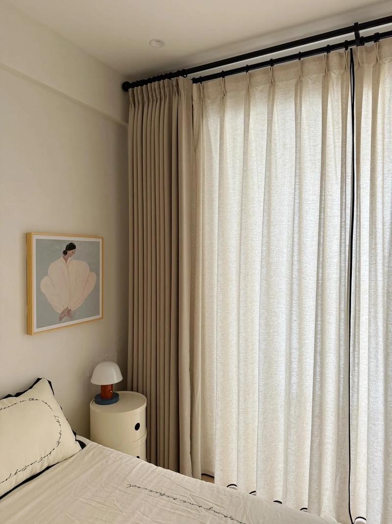 卧室没有安装窗帘，这样的布局对风水有影响吗？