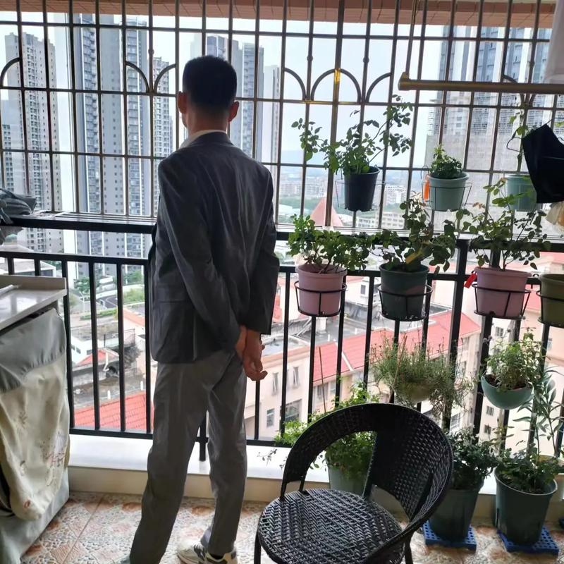 为什么我总是没人帮助，遇不到贵人相助，是不是缺少了什么？