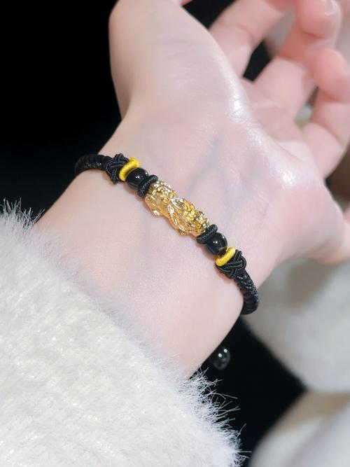 取水命格适合佩戴什么饰品，嫩旺财运？