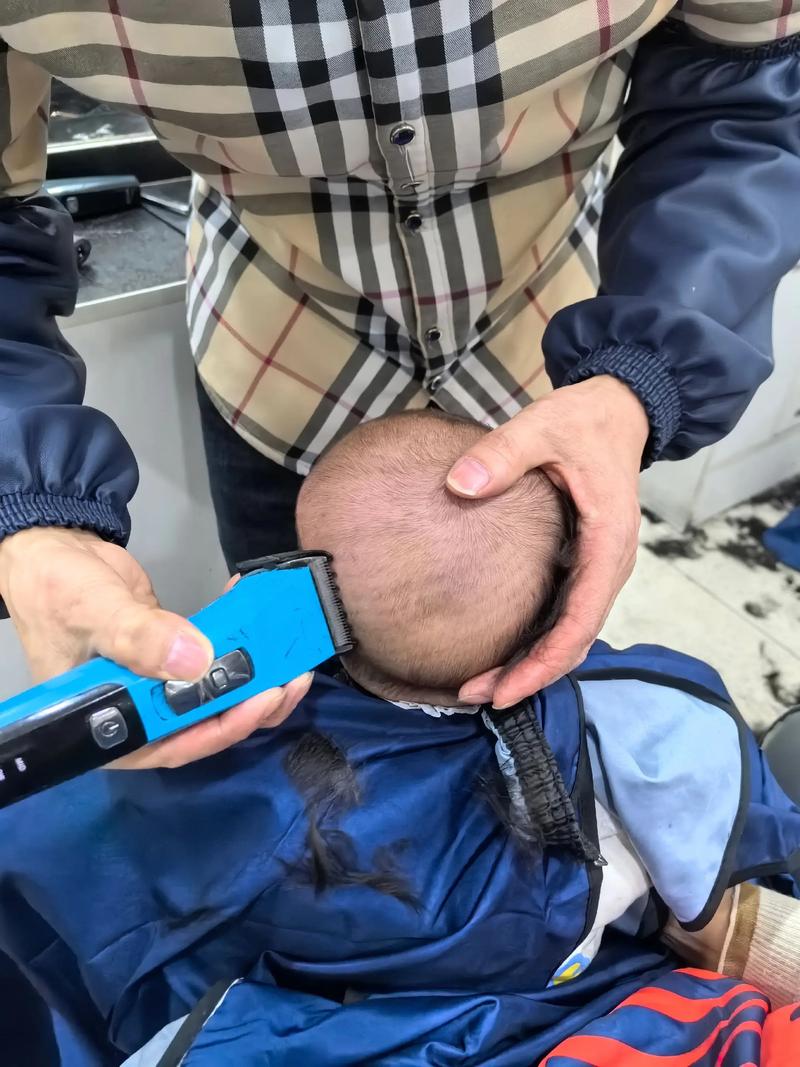 2026年5月7日农历三月二十一剃胎发吉吗？