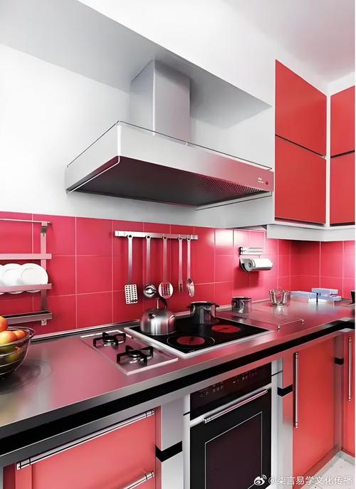 厨房风水布置中，红色元素是否适宜使用？