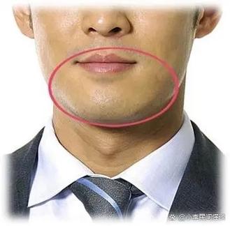 牙齿黄的男人面相是什么命运？