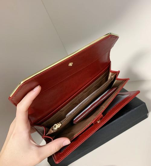 红色钱包适合哪些木命人？