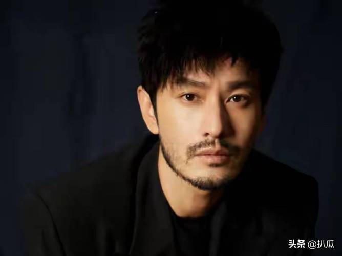 黄晓明、李菲儿、Angelababy八字命盘有何特点及差异？
