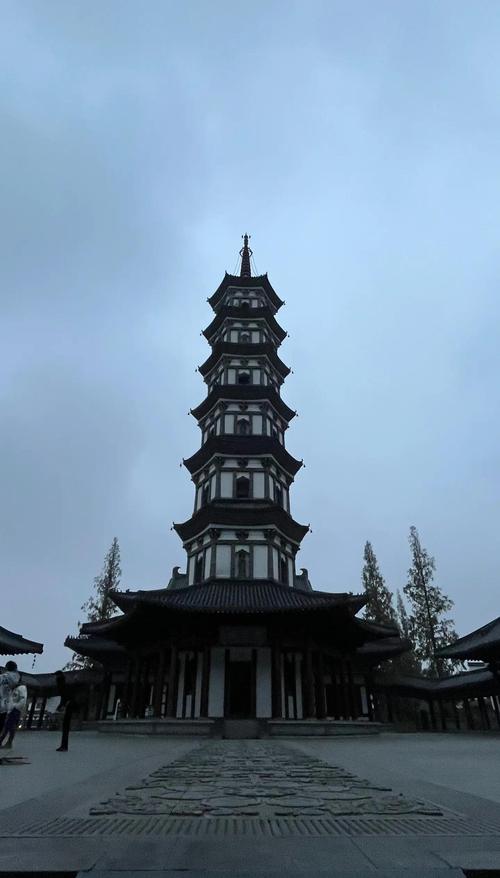 风水中的塔是指亭子吗？这是古代建筑的一种吗？