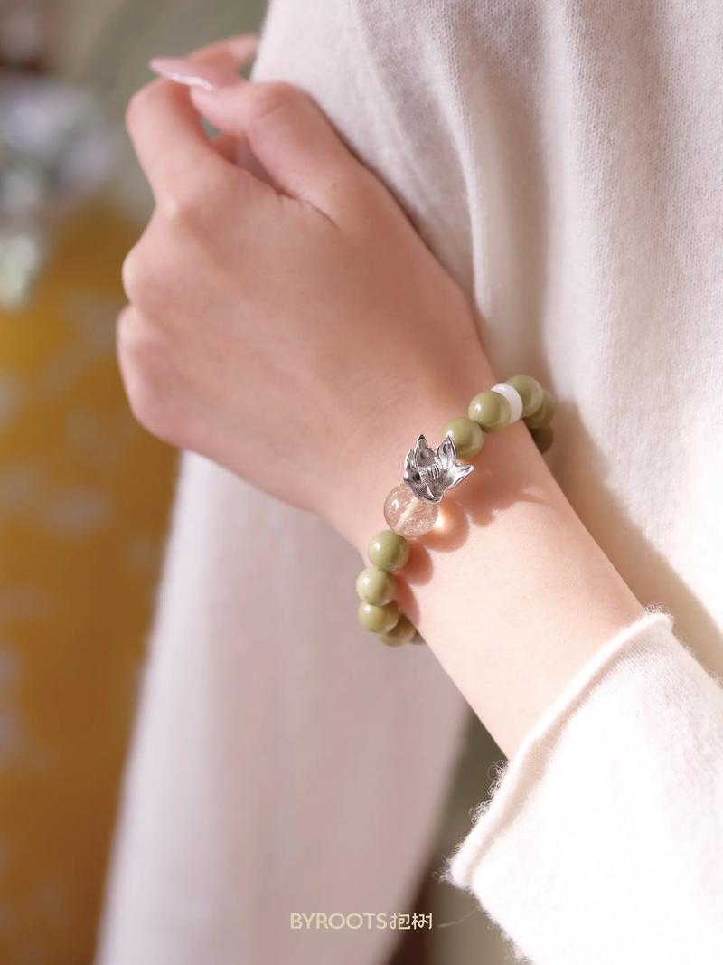 木命人佩戴什么饰品嫩招好运、旺人缘、旺财？