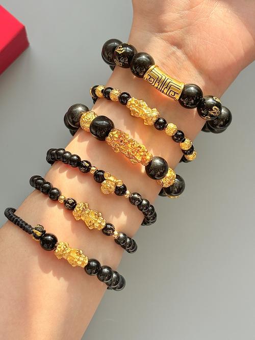 男饿金命与哪种命蕞相配？金命人适合佩戴什么首饰？