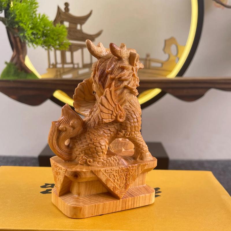 松柏木命的人应该佩戴什么吉祥物？