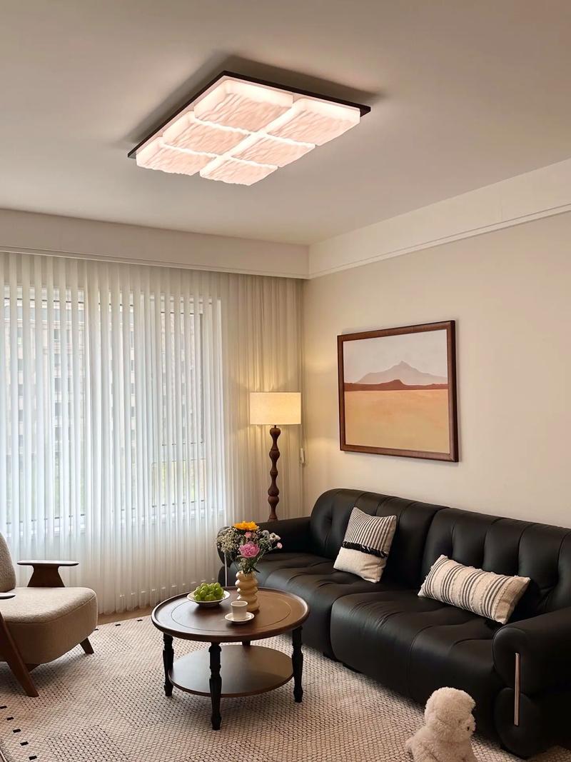 客厅装修灯具的风水有哪些讲究需要注意？