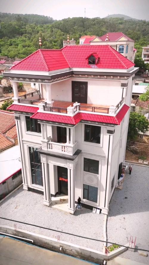 这栋房子的红顶风水怎么样？对居住环境有影响吗？