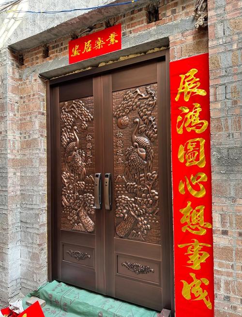 庭院铜门风水上辟邪效果如何？适合我家吗？