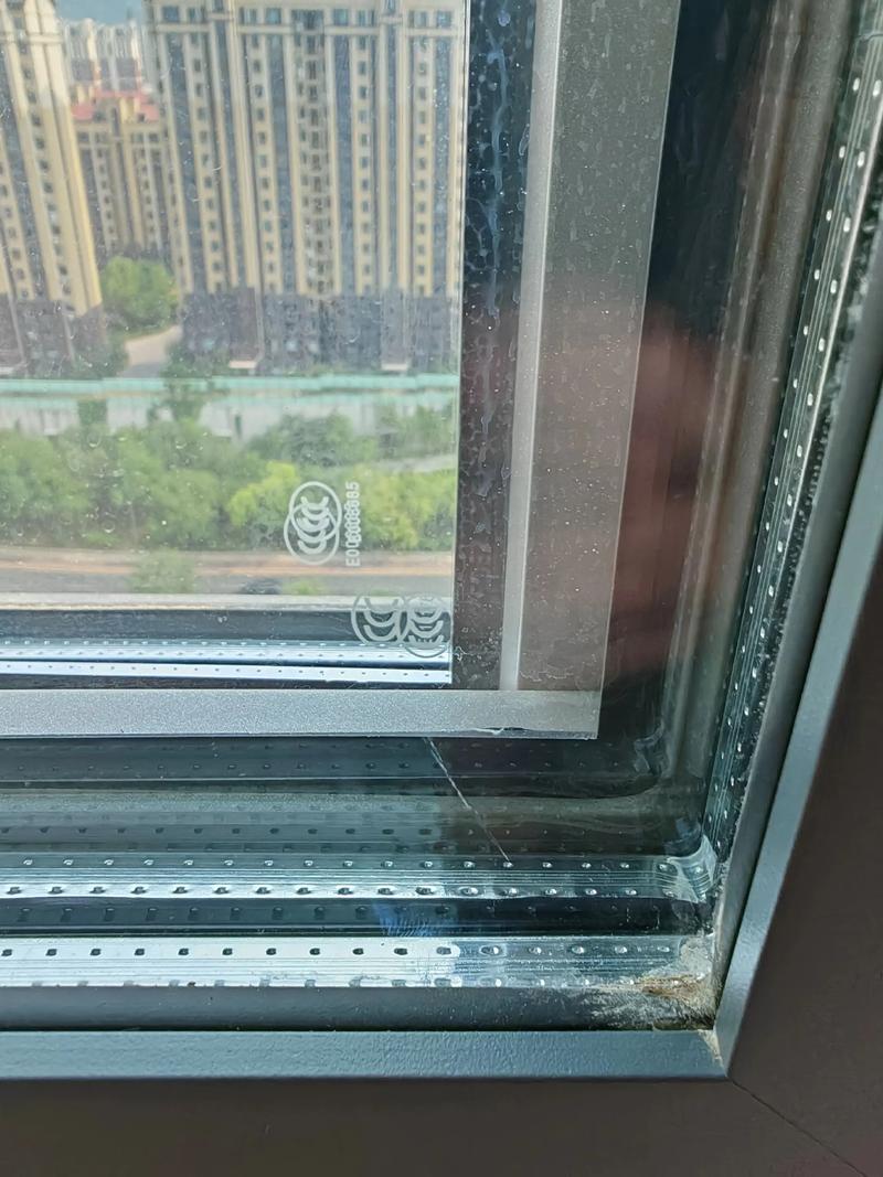 玻璃开裂对家居风水有影响吗？