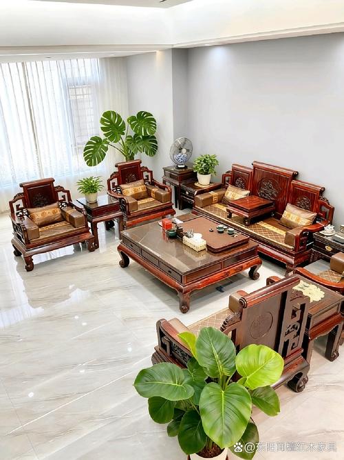 红木沙发摆放与家居风水有何关联？