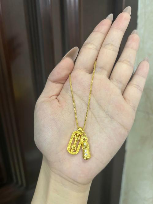 海中金命适合佩戴哪些首饰？有没有什么推荐？