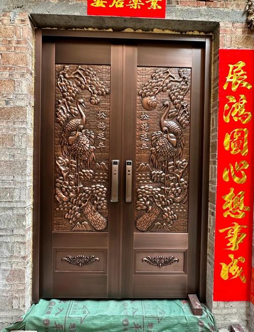 庭院铜门风水上辟邪效果如何？适合我家吗？