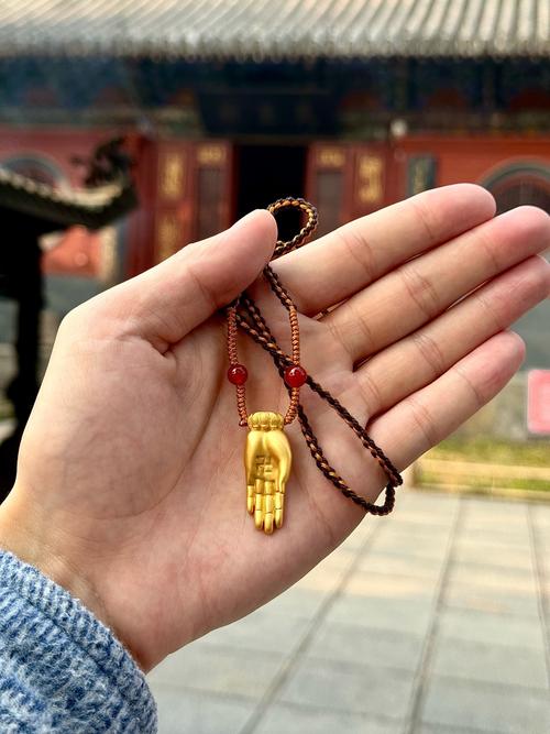 剑峰金命适合佩戴什么饰品？五行属金的人带什么吉祥物好？