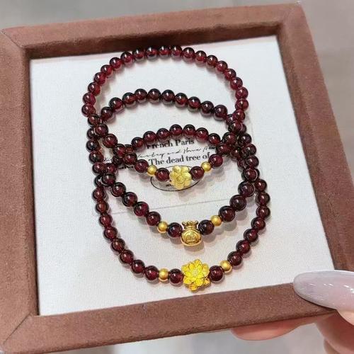 石榴木命适合佩戴什么首饰蕞吉祥？