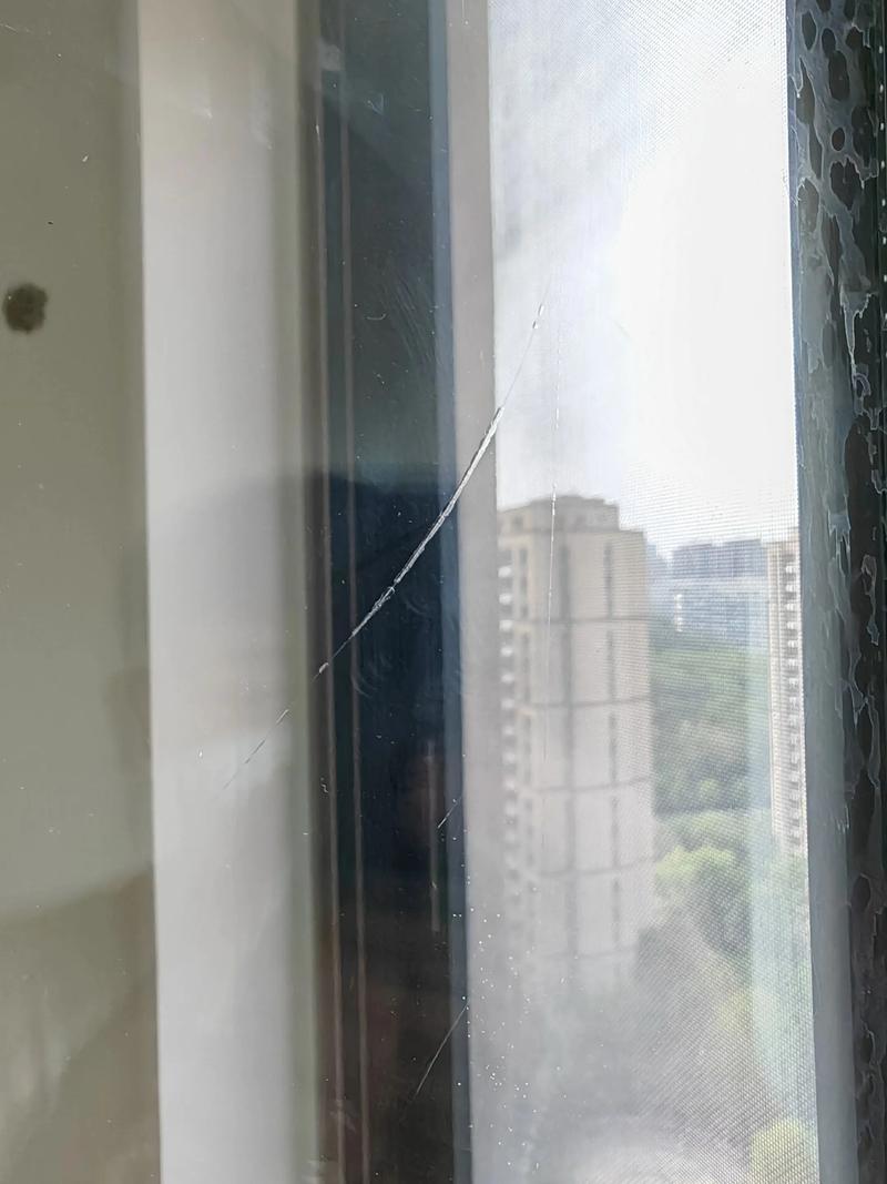 玻璃开裂对家居风水有影响吗？