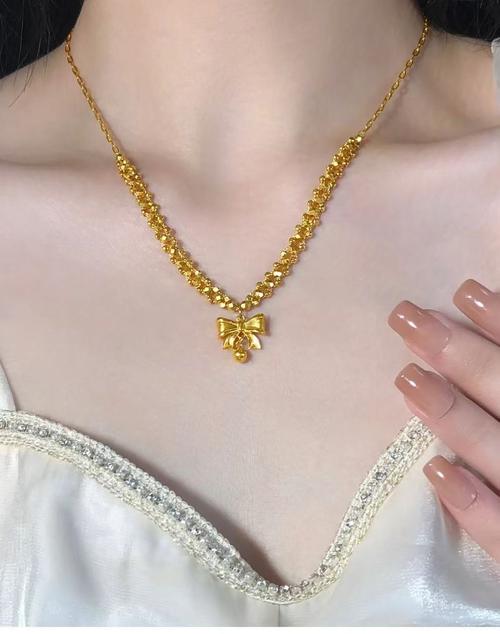 火命人适合佩戴哪种项链？