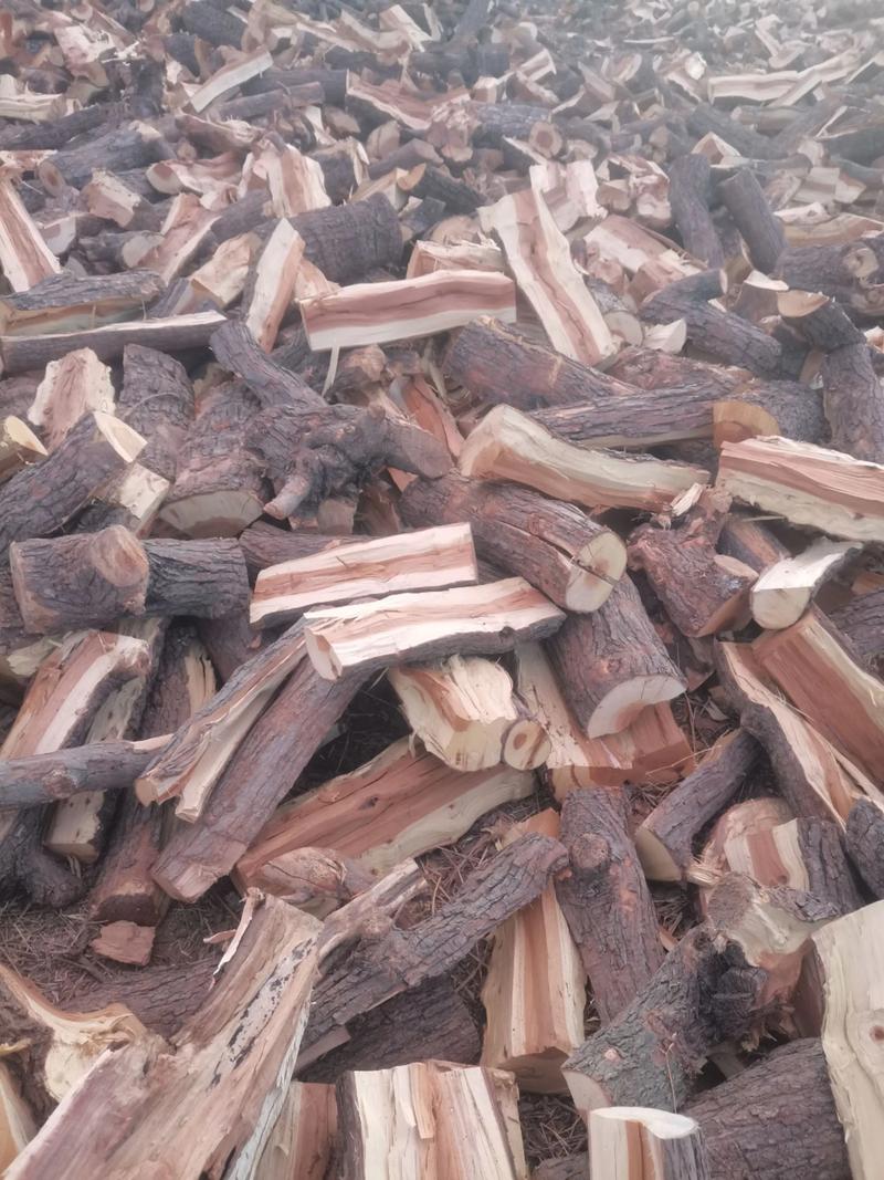 炉中火命的人喜欢哪种木，最忌讳哪三种木头呢？