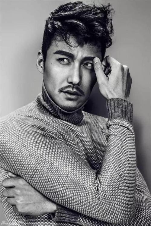 八字胡是什么命里能透露出哪些人生运势特点？