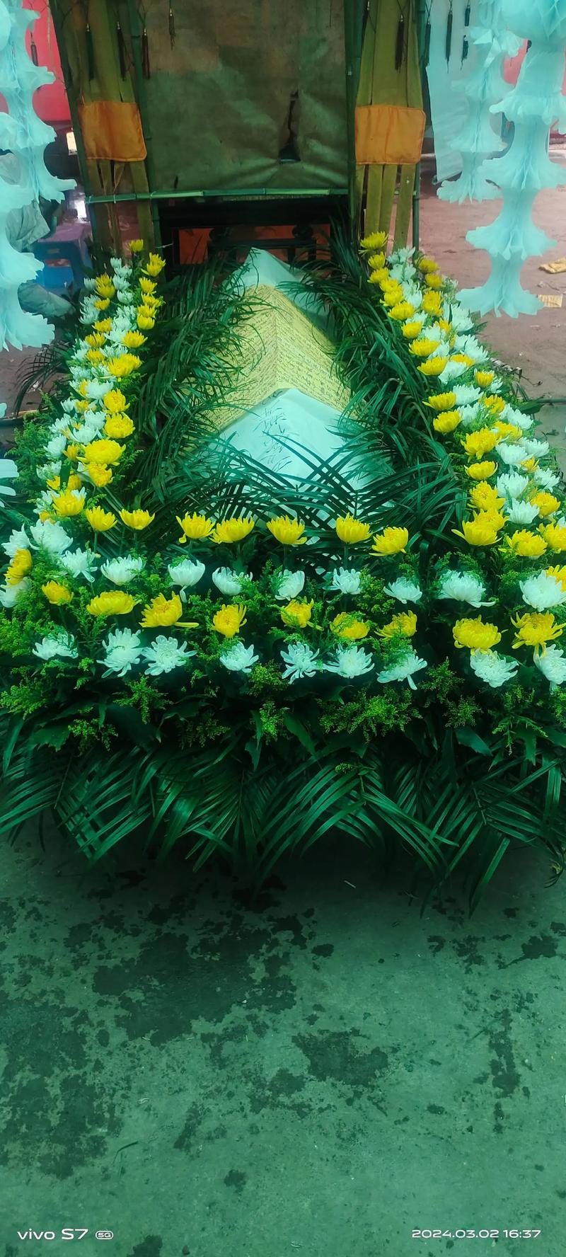 墓地花束摆放有讲究风水方面的注意事项吗？