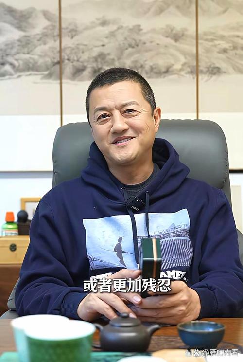 李亚鹏八字命理分析，他未来的运势如何变化？