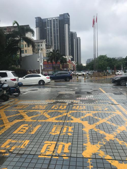 八字喜金水的人开什么店名好？Zuo什么生意蕞旺？