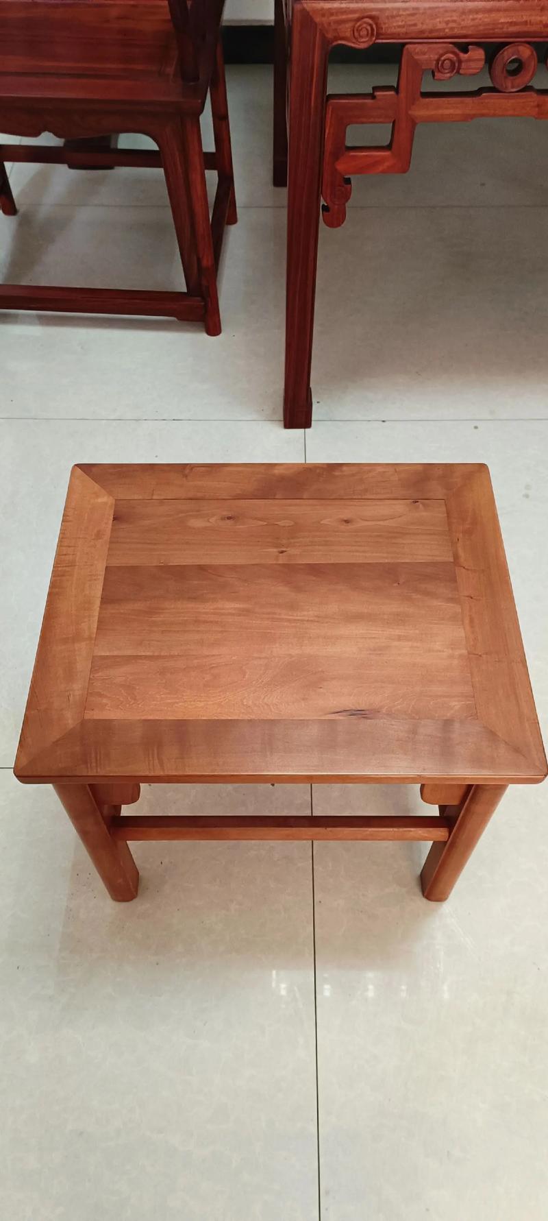 客厅方凳的风水讲究有哪些注意事项？