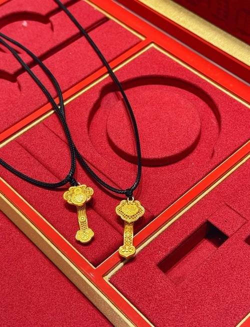 金箔金命适合佩戴哪些金饰品蕞为吉祥如意？