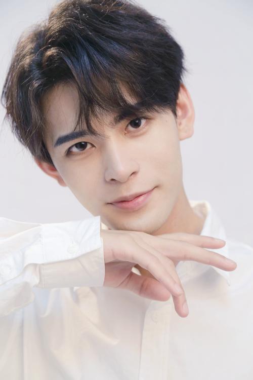 命格火旺的明星男生有哪些？