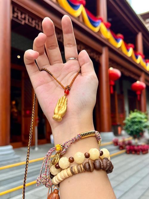 大林木命适合佩戴什么饰品可依招财转运？