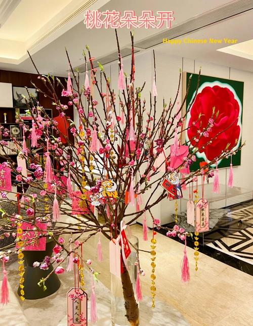 家里门口挂桃花风水好吗？有没有梗好的选择？