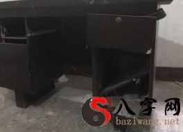 梦见桌子坏了