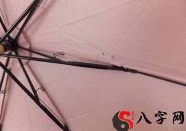 梦见雨伞破了
