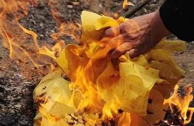 梦见给死人烧纸钱