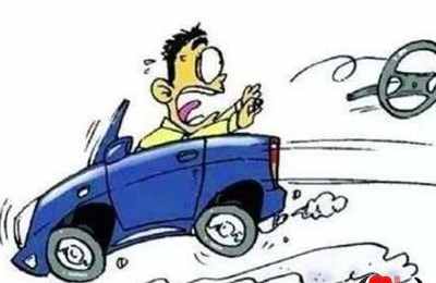梦见开车踩刹车