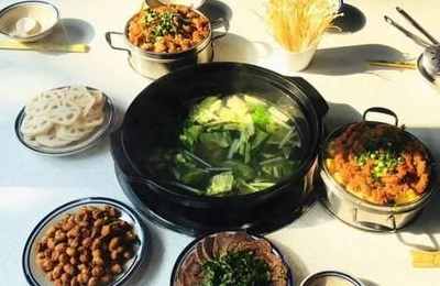 梦见与死人一起吃饭