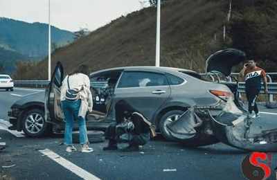 梦见开车被撞死