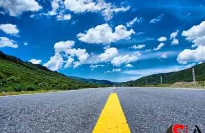 梦见在山上行走道路很宽