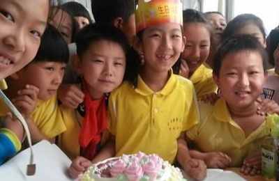 梦到自己生日日来了好多人