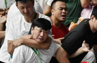 梦见跟人打架