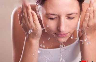 梦见用污水洗脸