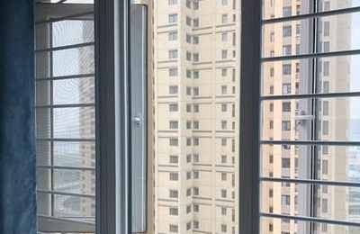 梦见强风吹打窗户