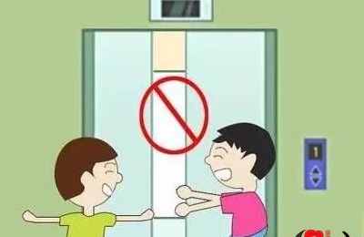 梦见电梯夹住小孩