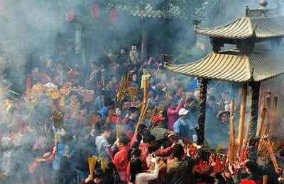 梦见去寺庙烧香