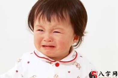梦见小孩哭的很伤心